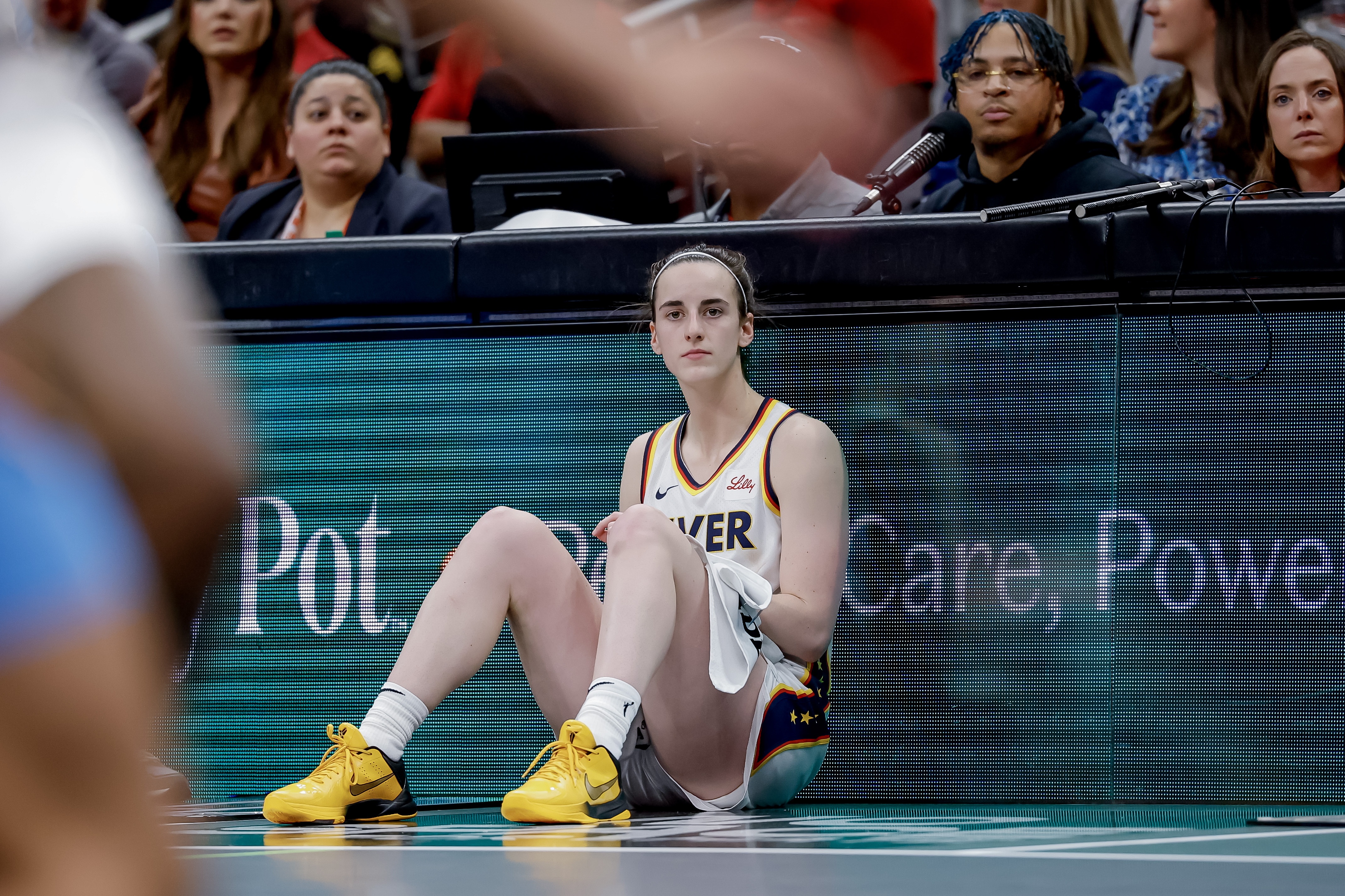 开云品牌-克拉克谈新劳资协议工资上涨：这为所有女子职业体育运动树立先例